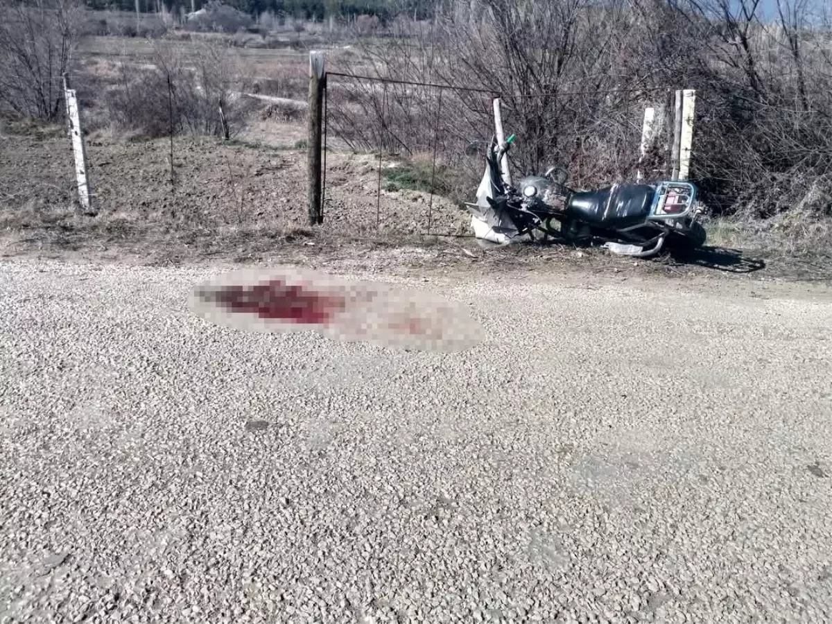 Burdur Gölhisar'da meydana gelen motosiklet kazası iddialarının ardındaki gerçekleri keşfedin.