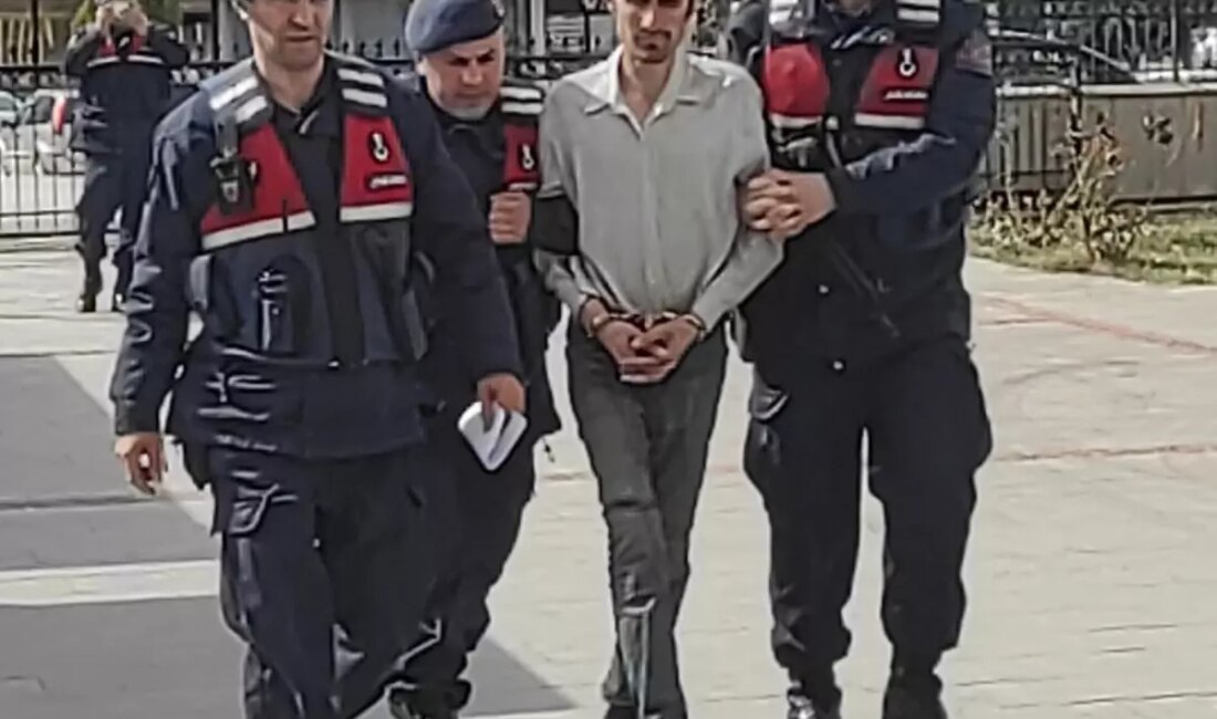 Burdur'da meydana gelen kardeş katliamı davasında, cinsel saldırı iddialarıyla yargılanan