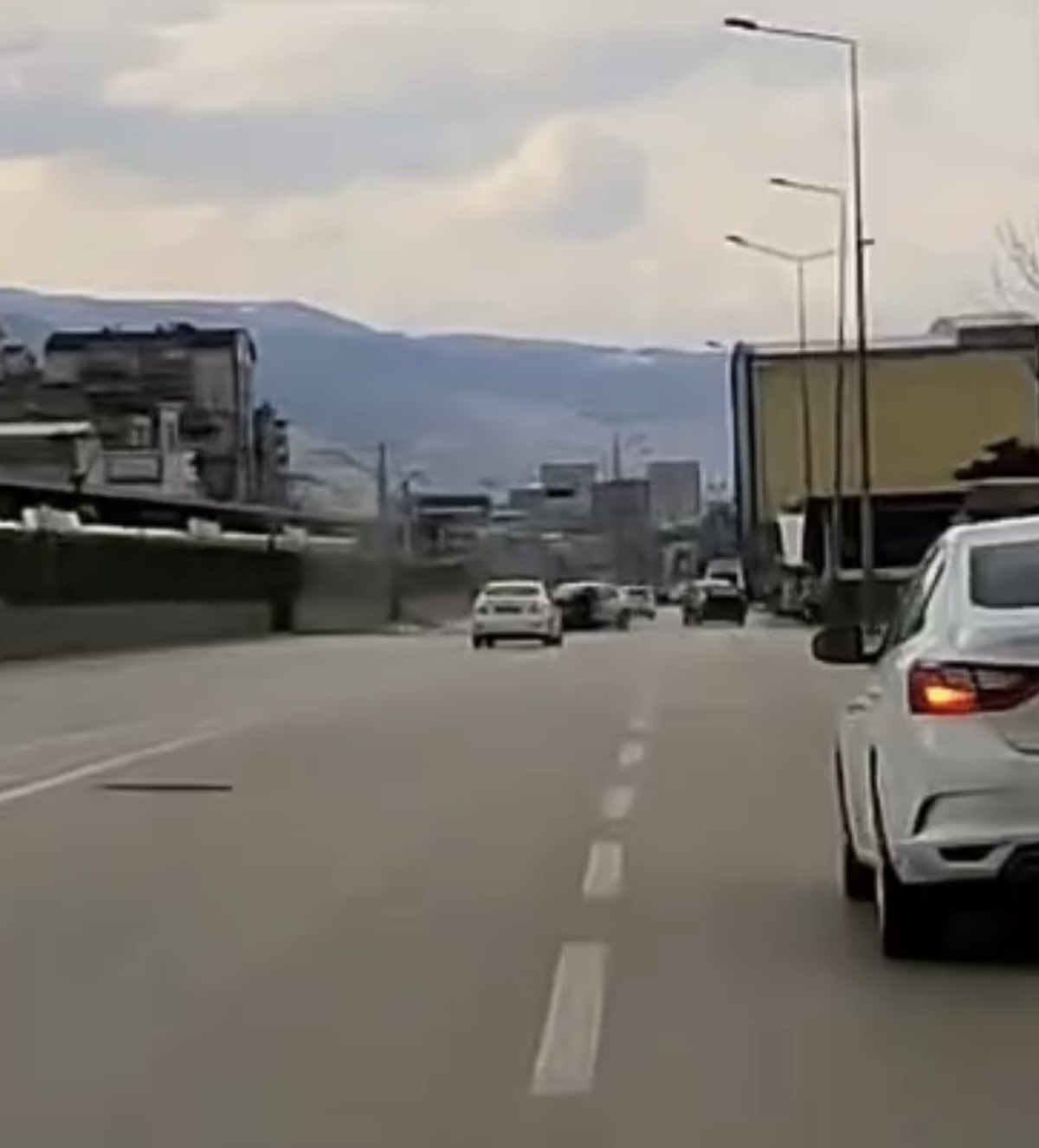 Bursa'da Feci Kaza: Sürücü Hayatını Kaybetti