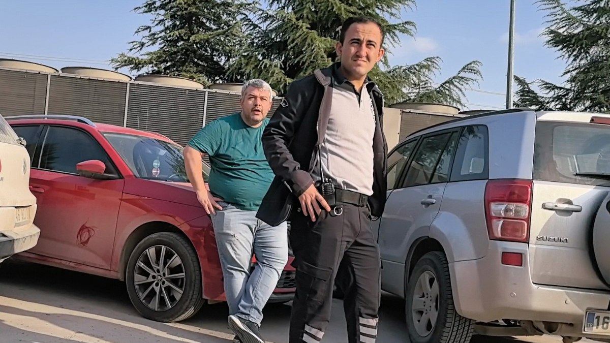 Bursa'da bir hastane otoparkında doktorlar arasında çıkan kavga, sağlık camiasında