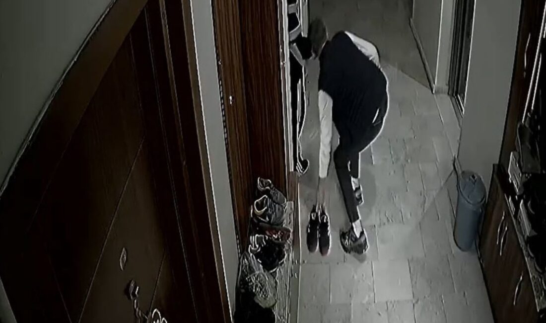 Bursa'da meydana gelen şüpheli ayakkabı hırsızlığı olayı, güvenlik kameralarına yansıdı.