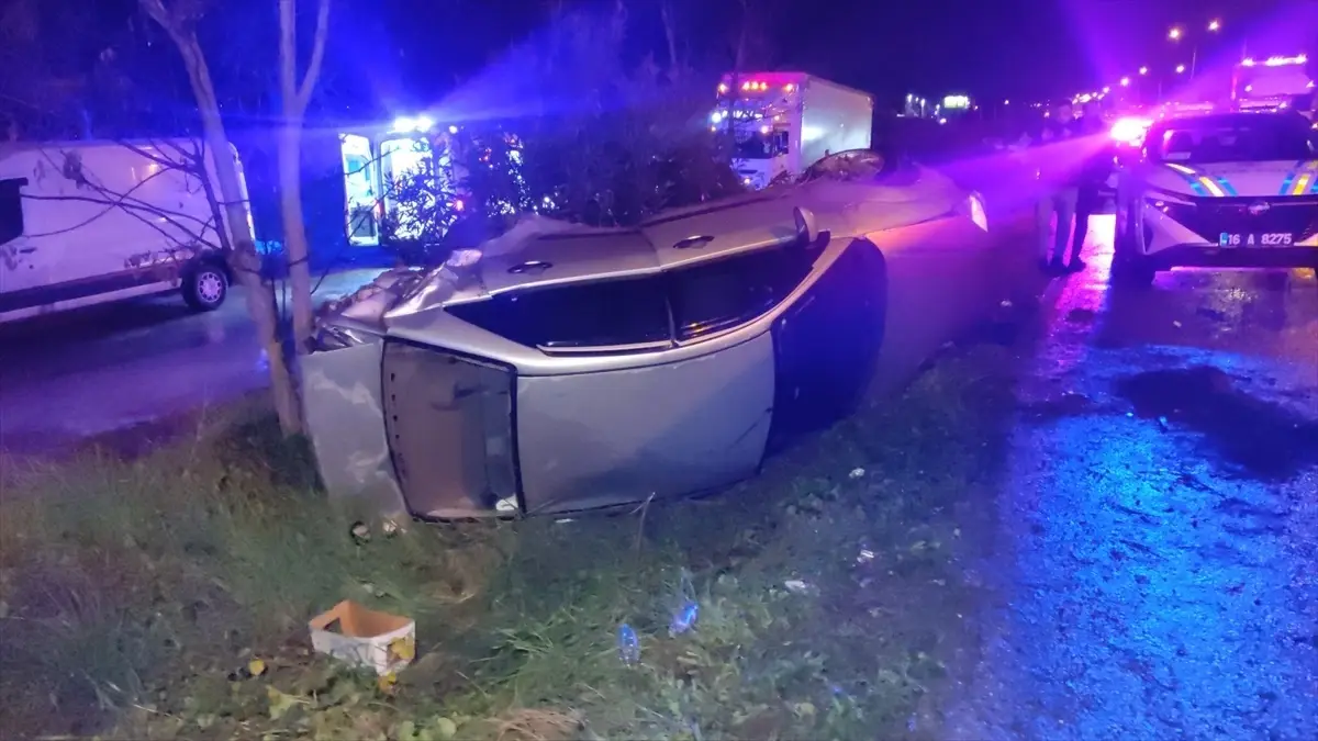 Bursa'da meydana gelen trafik kazasında 1 kişi hayatını kaybetti, 2