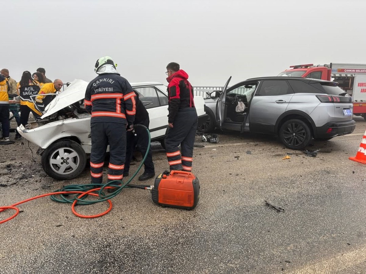 Çankırı'da Feci Trafik Kazası: 1 Ölü, 2 Yaralı