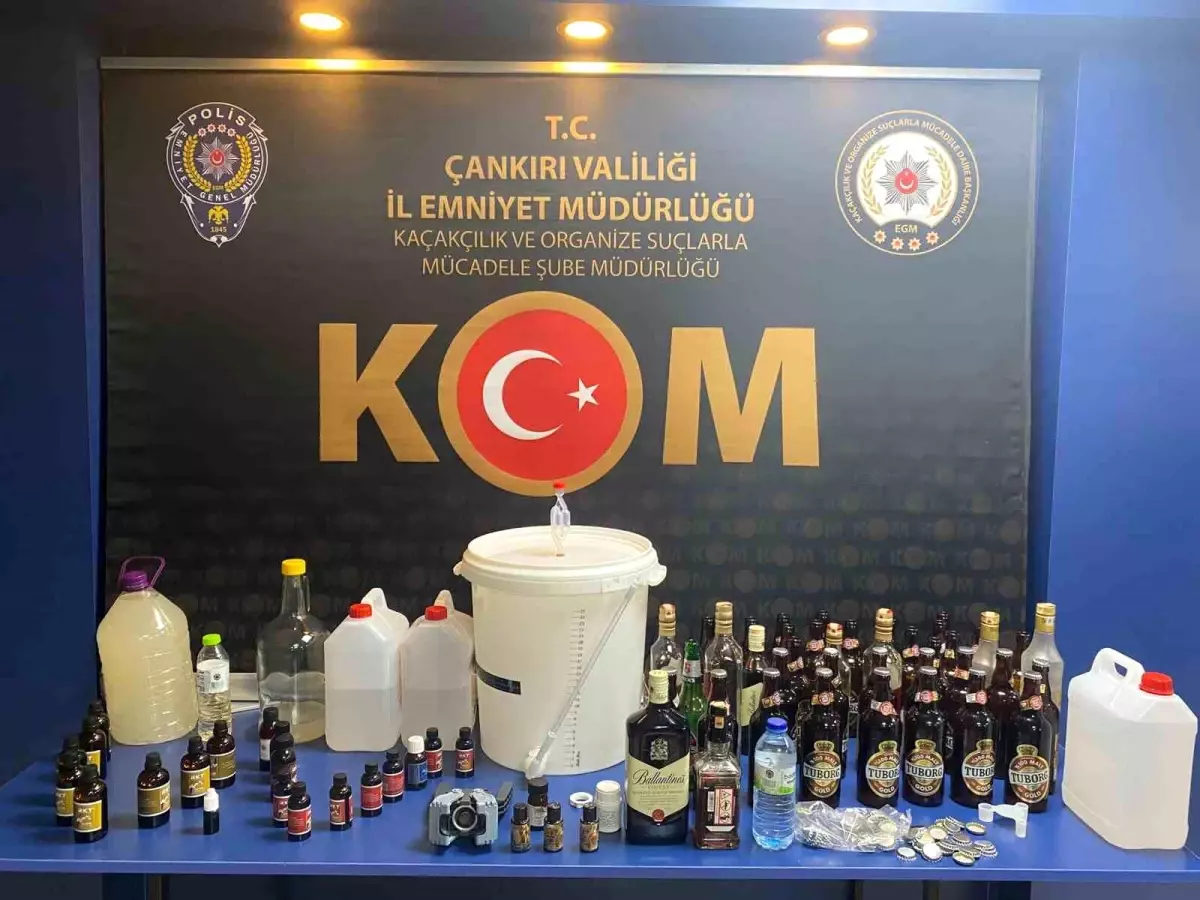 Polis, Çankırı'da uydurma alkol ve materyallerle ilgili operasyonda 5 kişiyi