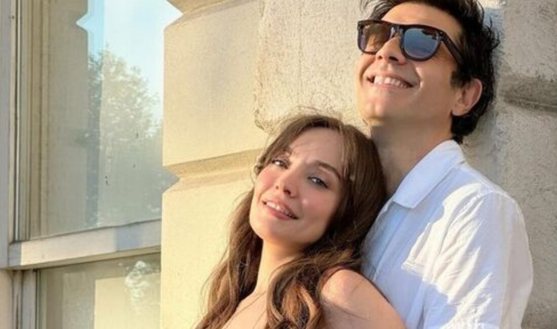Cansel Elçin ve Zeynep Tuğçe Bayat, ilk çocukları Atlas'ı dünyaya