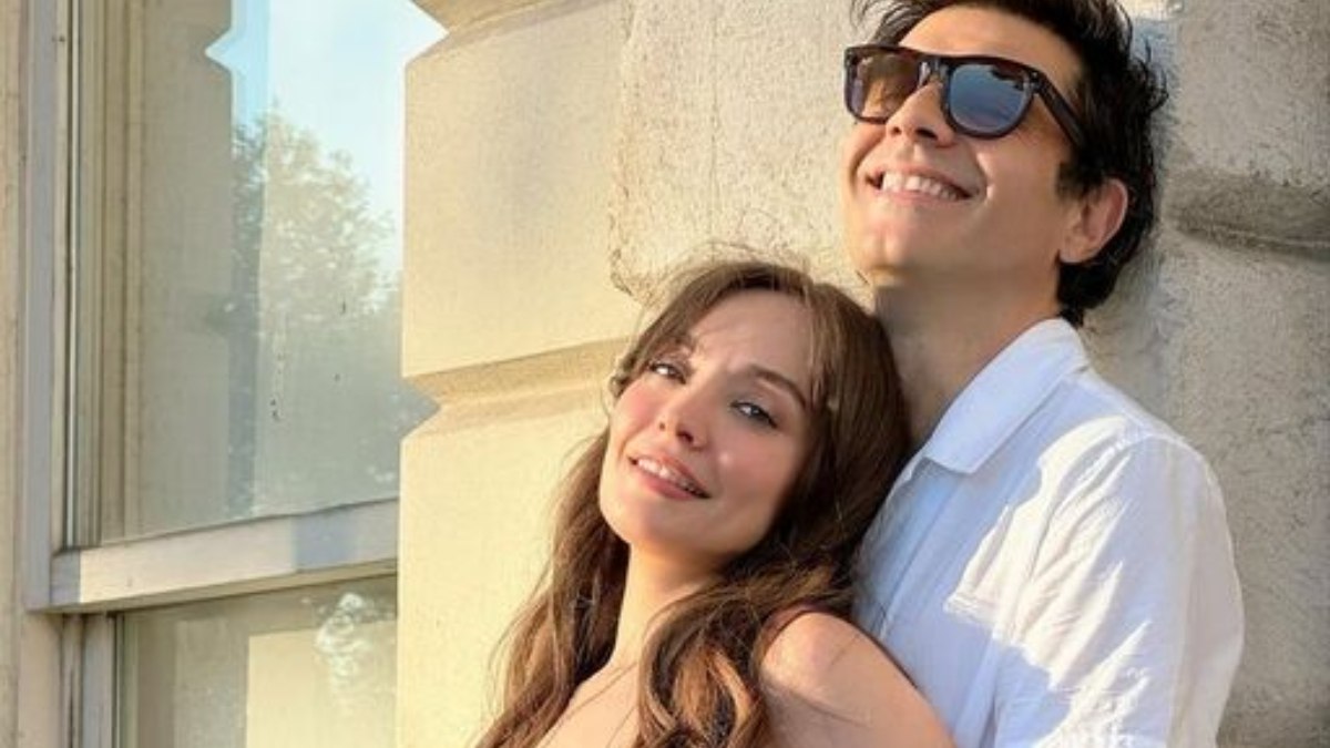 Cansel Elçin ve Zeynep Tuğçe Bayat, ilk çocukları Atlas'ı dünyaya