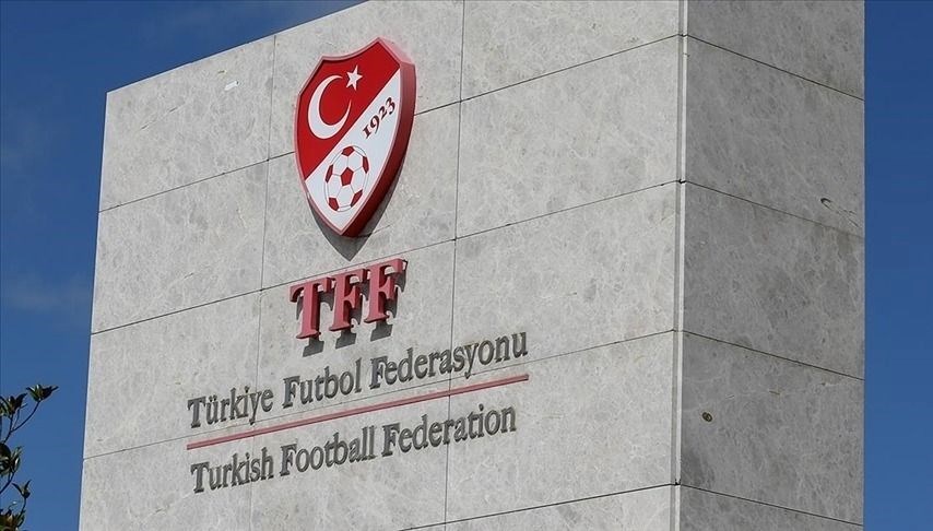 Çaykur Rizespor Başkanı Turgut, Fenerbahçe maçı sırasında yaşanan olaylara sert