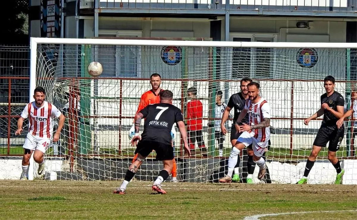Çeşme Belediyespor'un kötü gidişatı sürerken, takımın son performansını ve gelecekteki