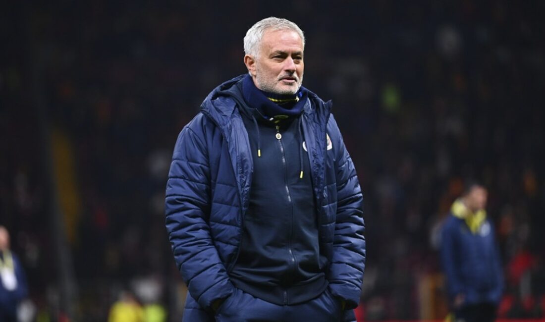 Premier Lig'de istikrarsız bir görüntü çizen Chelsea'nin taraftarları Southampton maçı