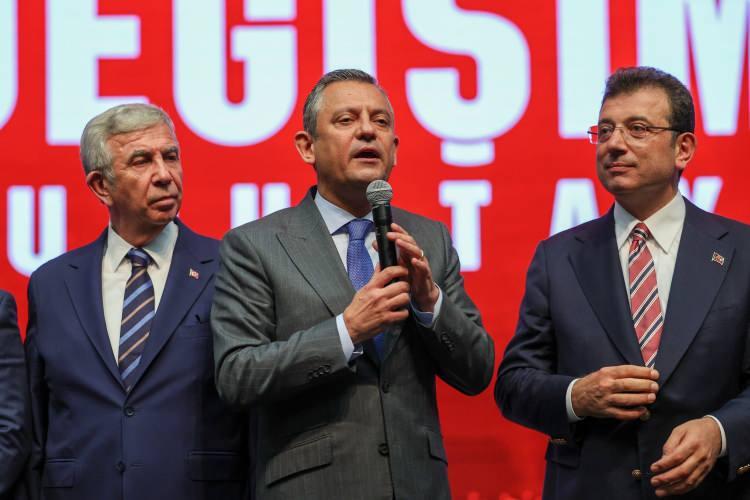 CHP'de Cumhurbaşkanı Adaylığı Tartışmaları: Yavaş ve İmamoğlu Arasındaki Gerginlik
