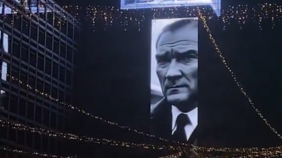 CHP'li Ankara Büyükşehir Belediyesi, Atatürk'ün anısını yaşatmak amacıyla özel görüntüler