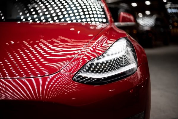 Çin elektrikli otomobil pazarında rekabet giderek artarken, yeni teşvikler sektörü