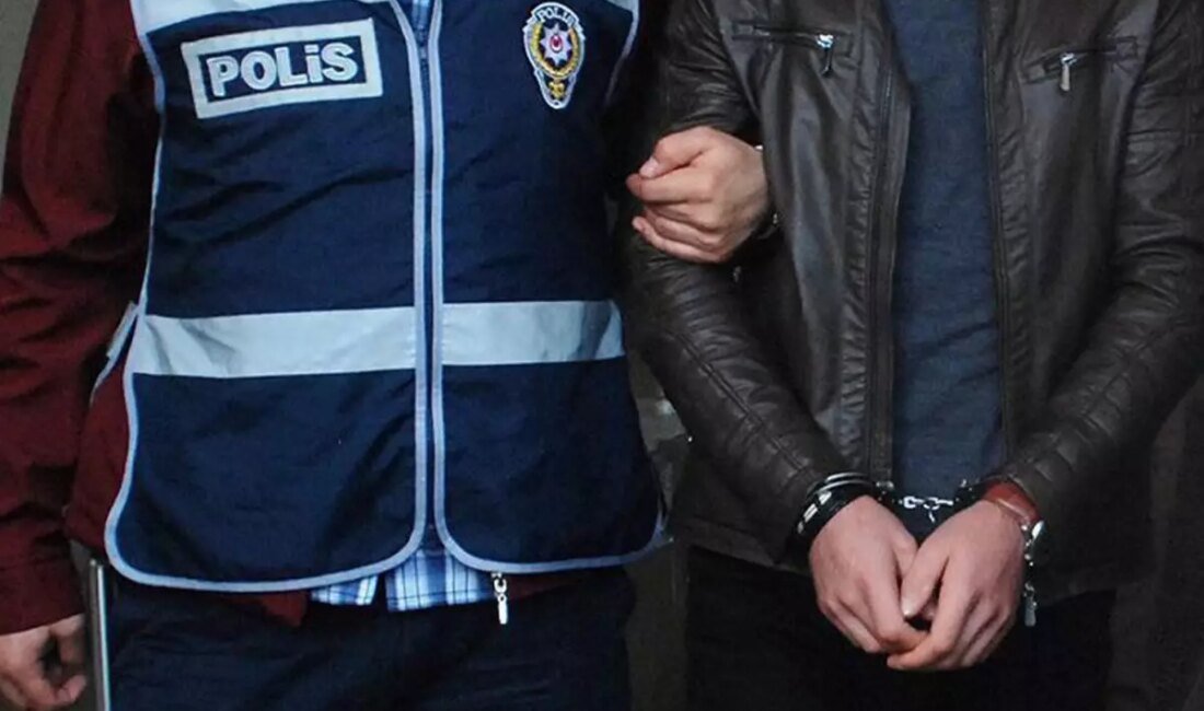 Kahramanmaraş'ın Ekinözü ilçesinde bir kişiyi bıçaklayarak öldürdüğü sav edilen muhtar,