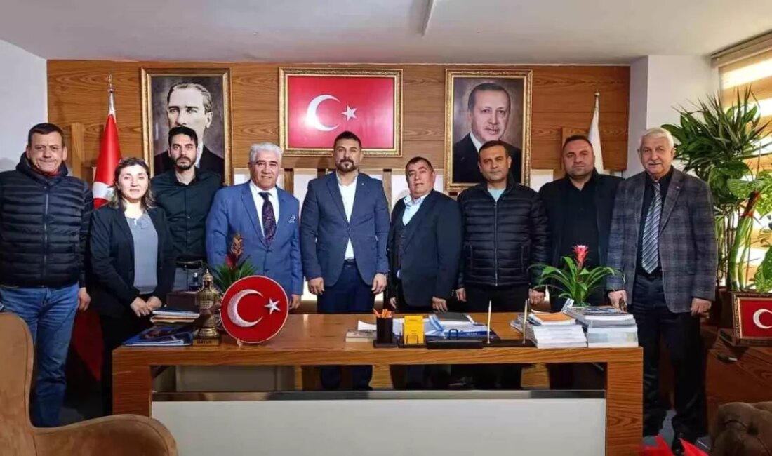 Çorumlu İş İnsanları Platformu, Muratpaşa İlçe Başkanı Tuncay Hayta'yı ziyaret