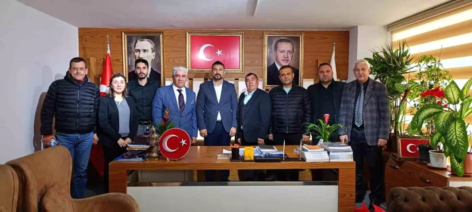 Çorumlu İş İnsanları Platformu, Muratpaşa İlçe Başkanı Tuncay Hayta'yı ziyaret