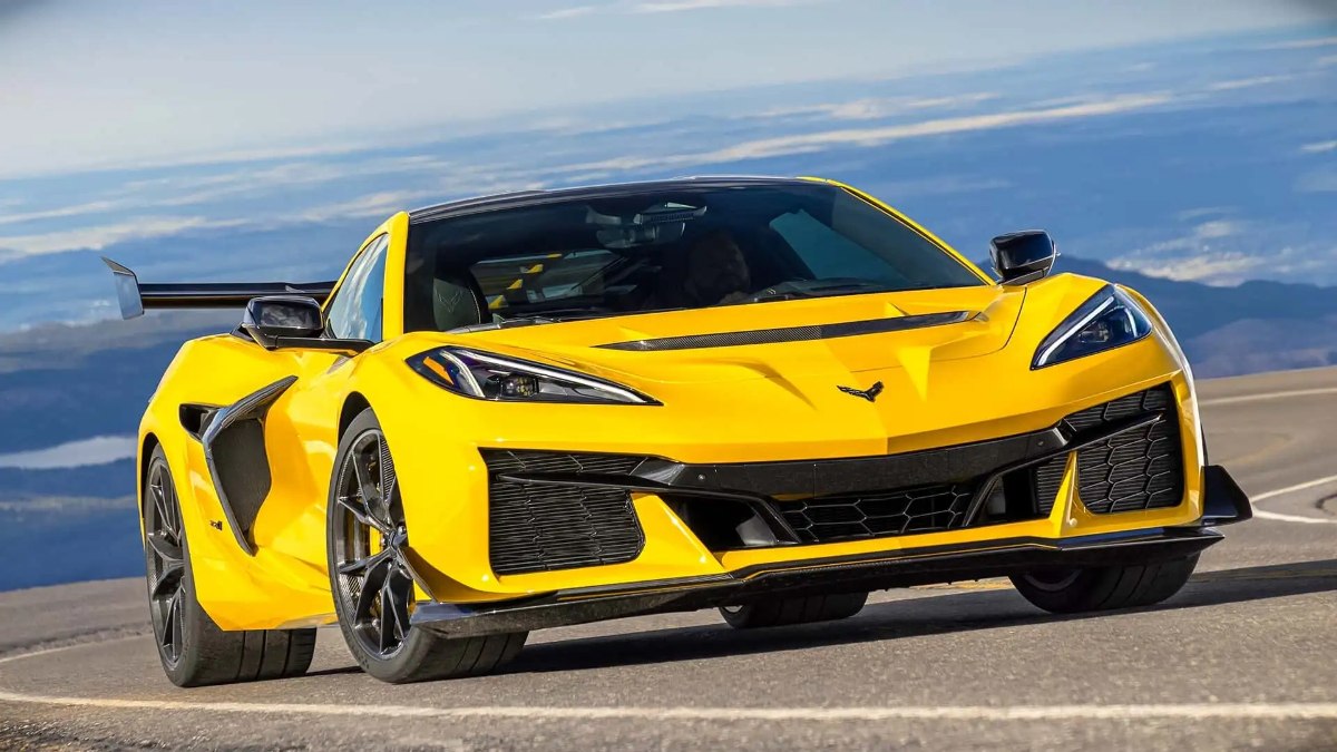 Corvette ZR1, 3.7 milyon dolara satılarak müzayede tarihine geçti. Bu