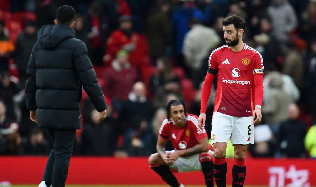 Crystal Palace, deplasmanda Manchester United'ı 2-0 yenerek önemli bir galibiyet