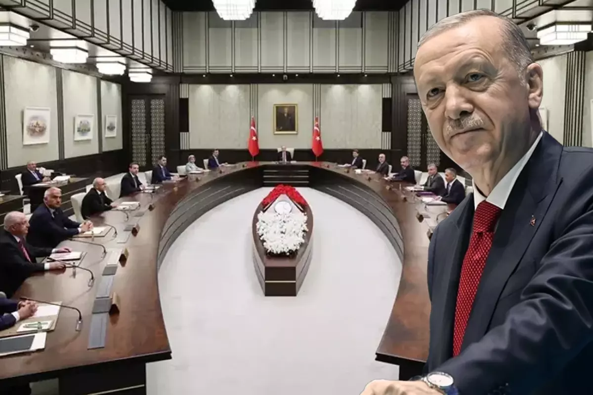 Cumhurbaşkanı Erdoğan, kabine toplantısında ülkenin gündemindeki önemli konuları değerlendirerek, yeni