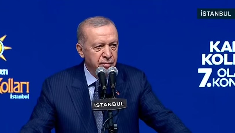 Cumhurbaşkanı Erdoğan, kadınların siyasetteki önemine vurgu yaparak, toplumsal eşitlik ve