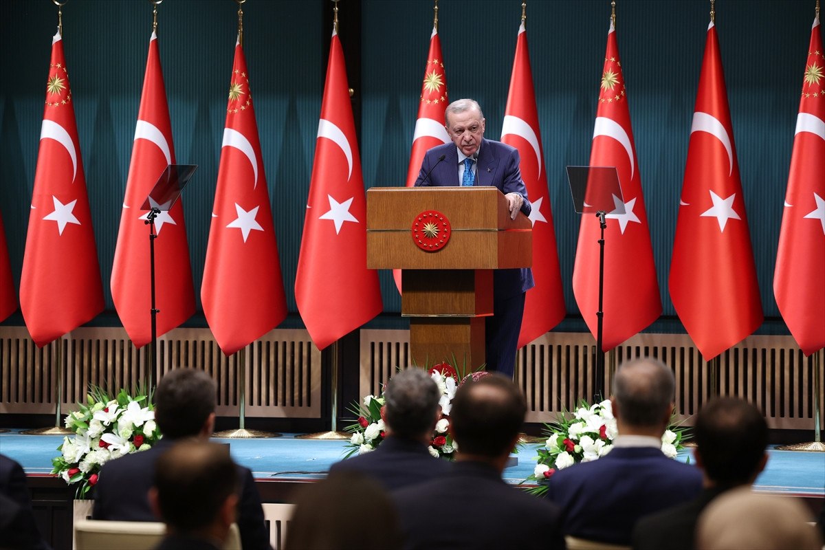 Cumhurbaşkanı Erdoğan'dan Deprem Felaketi ve Yerel Yönetimlere Uyarılar