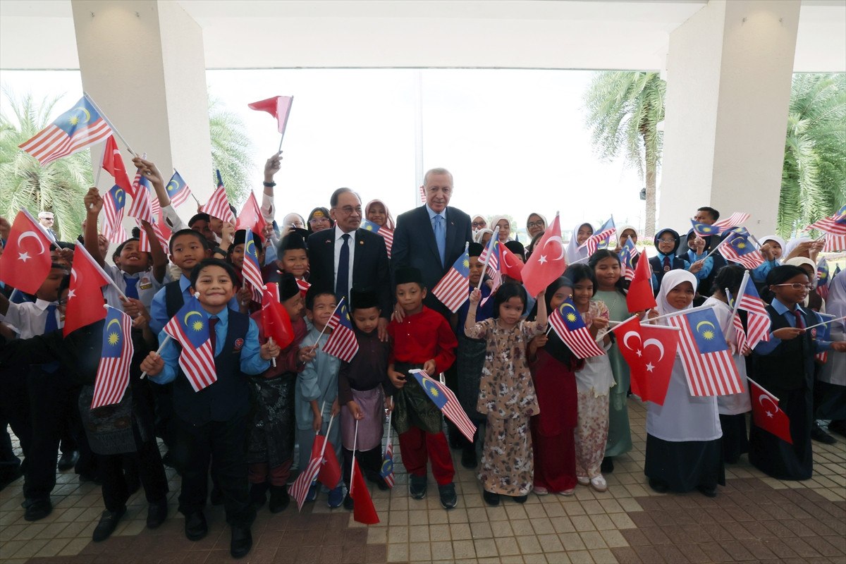 Cumhurbaşkanı Erdoğan'ın Malezya Ziyareti ve TOGG Hediyesi