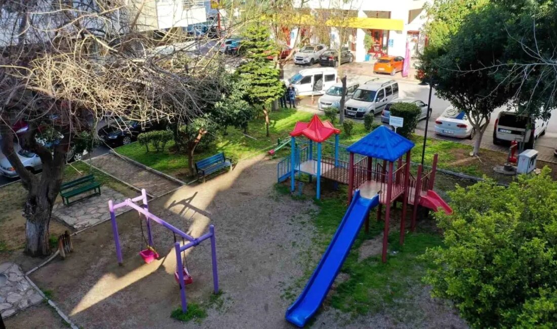Muratpaşa Belediyesi, 2021 yılında trafik kazasında hayatını kaybeden CHP Konyaaltı