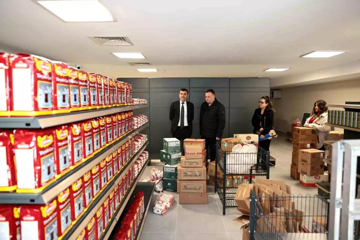 Denizli Büyükşehir Belediyesi, uygun fiyatlı kent marketi ile vatandaşların ihtiyaçlarını