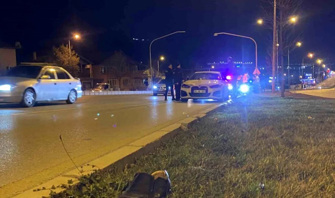 Denizli'de bir yaşlı yaya, otomobilin çarpması sonucu hayatını kaybetti. Olayın