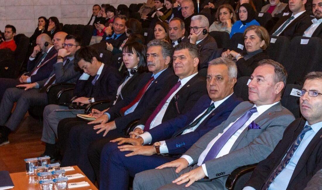 Gemlik Belediye Başkanı Şükrü Deviren, Bursa Büyükşehir Belediyesi'nin düzenlediği ve