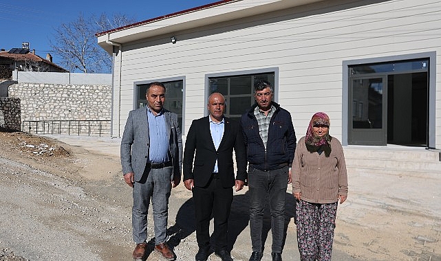 Dereköy Mahallesi'nde açılan çok amaçlı sosyal salon, bölge halkına çeşitli
