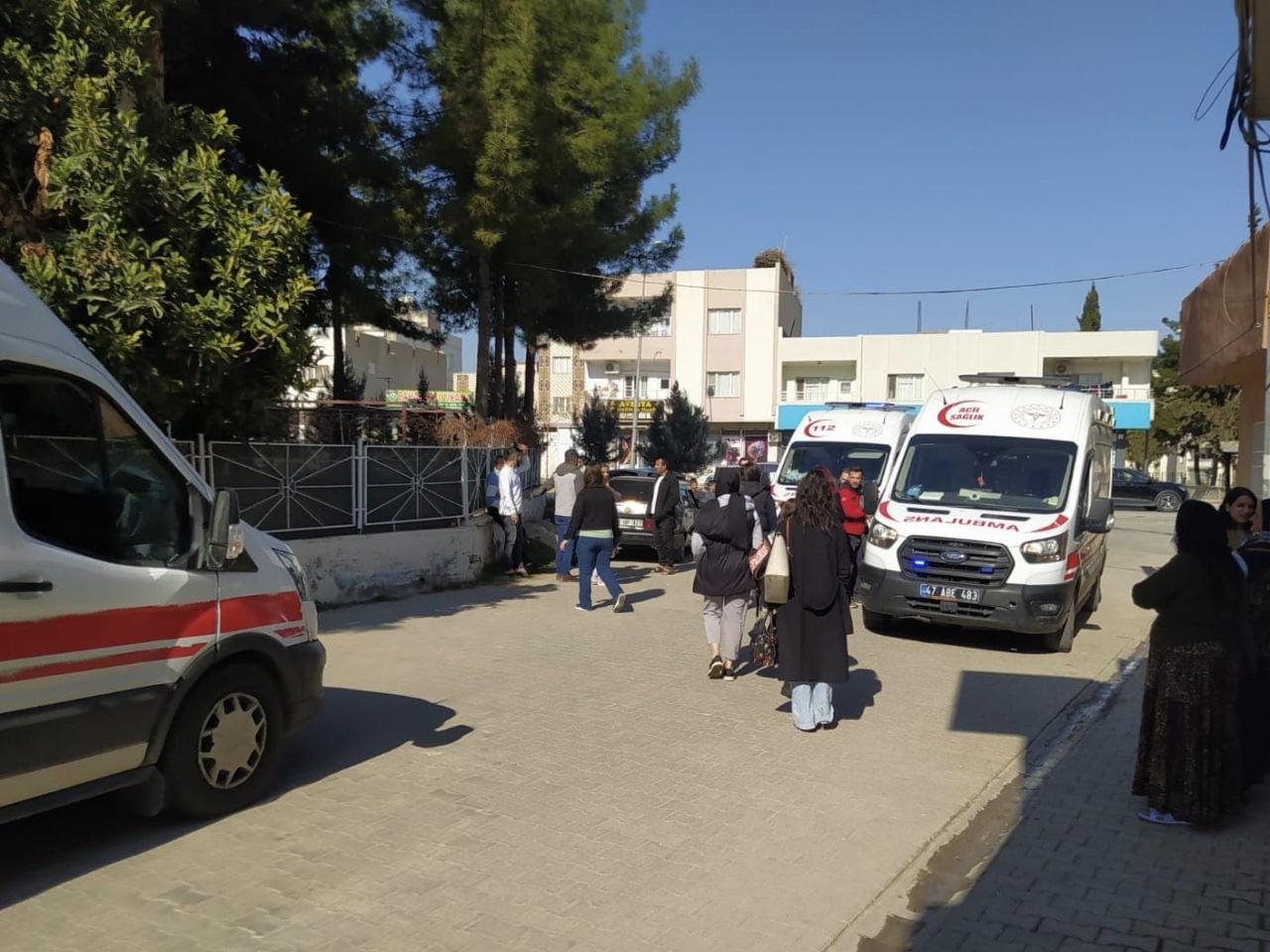 Devrim Mahallesi'nde Yangın: 9 Kişi Dumandan Etkilendi