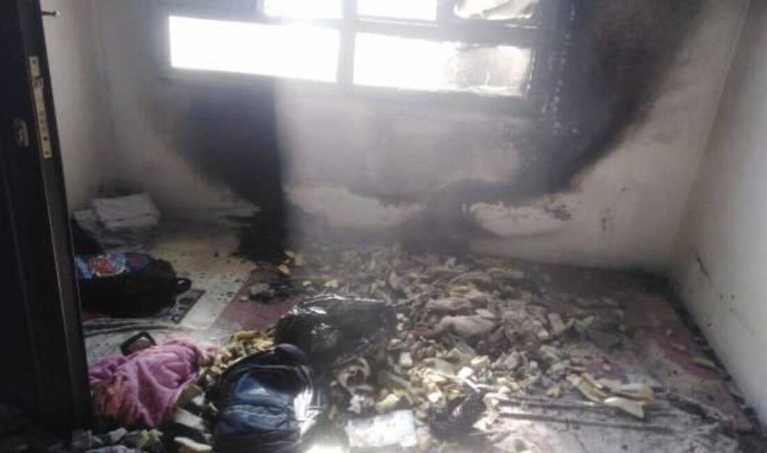 Devrim Mahallesi'nde meydana gelen yangında 9 kişi dumandan etkilendi. Olay