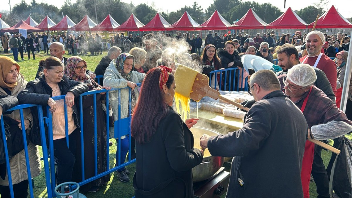 DHA Tekirdağ'da Hamsi ve Mıhlama Festivali, yerel lezzetlerin tanıtıldığı, müzik