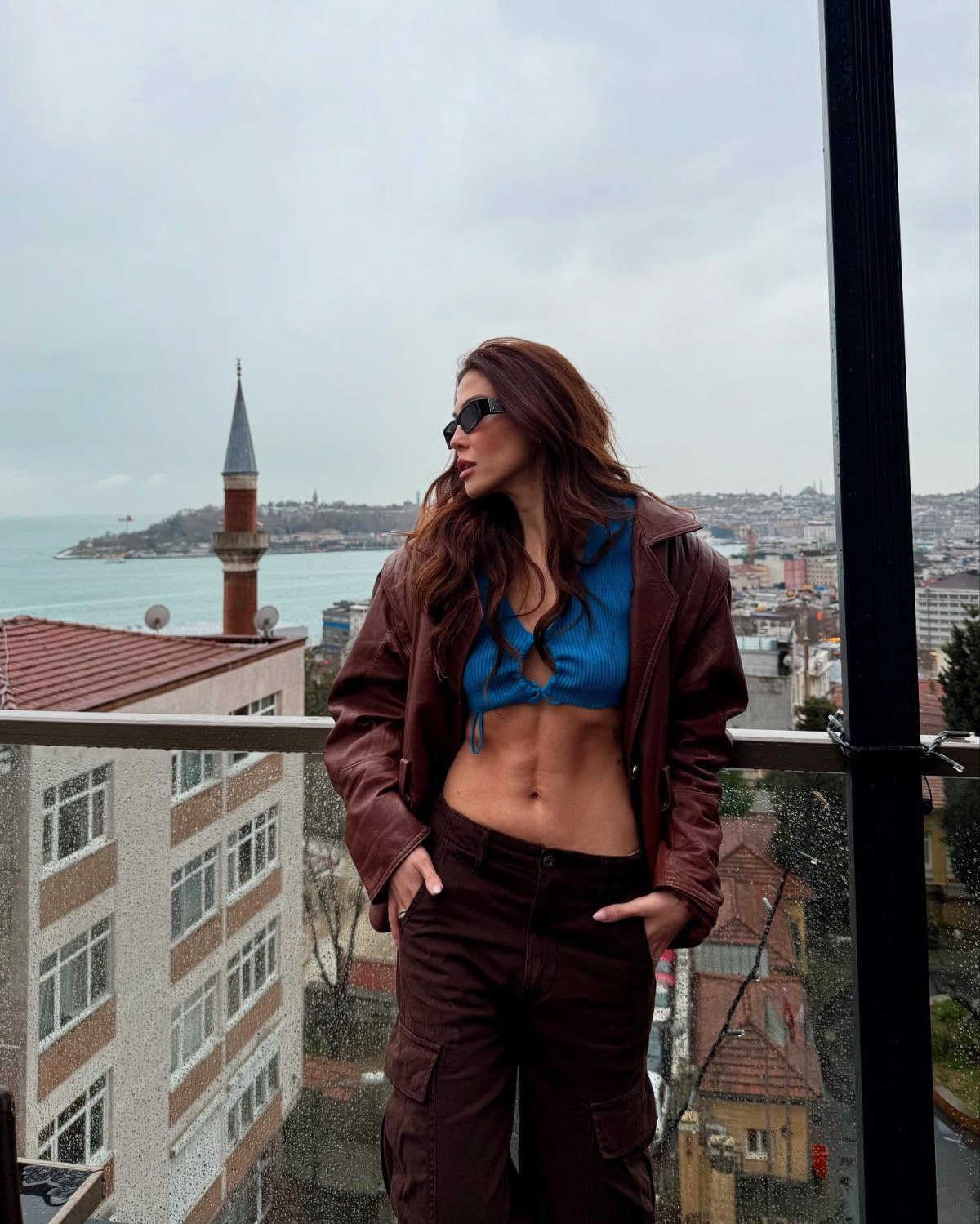 Dilara Aksüyek'in Cesur Sosyal Medya Paylaşımları Gündem Oldu