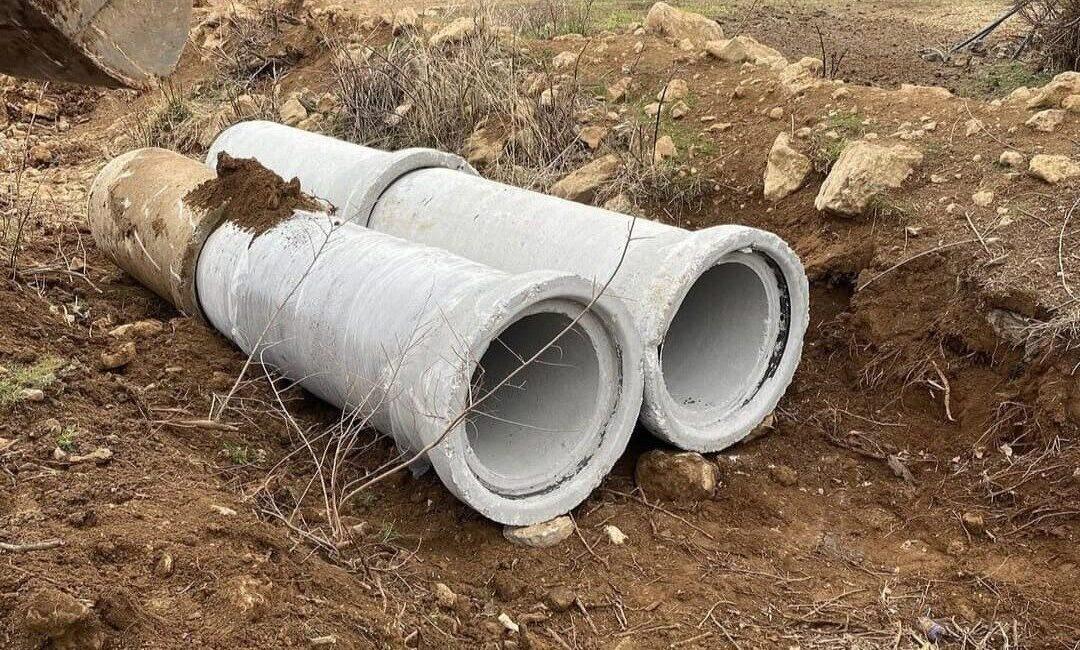Diyarbakır’ın Lice ilçesinde kırsal mahallelerde altyapı çalışmaları sürüyor. Lice Belediyesi