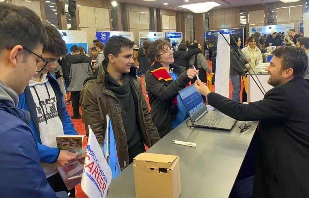 Üniversite adaylarının bilinçli tercih yapmalarına katkı sağlamak amacıyla düzenlenen 10.