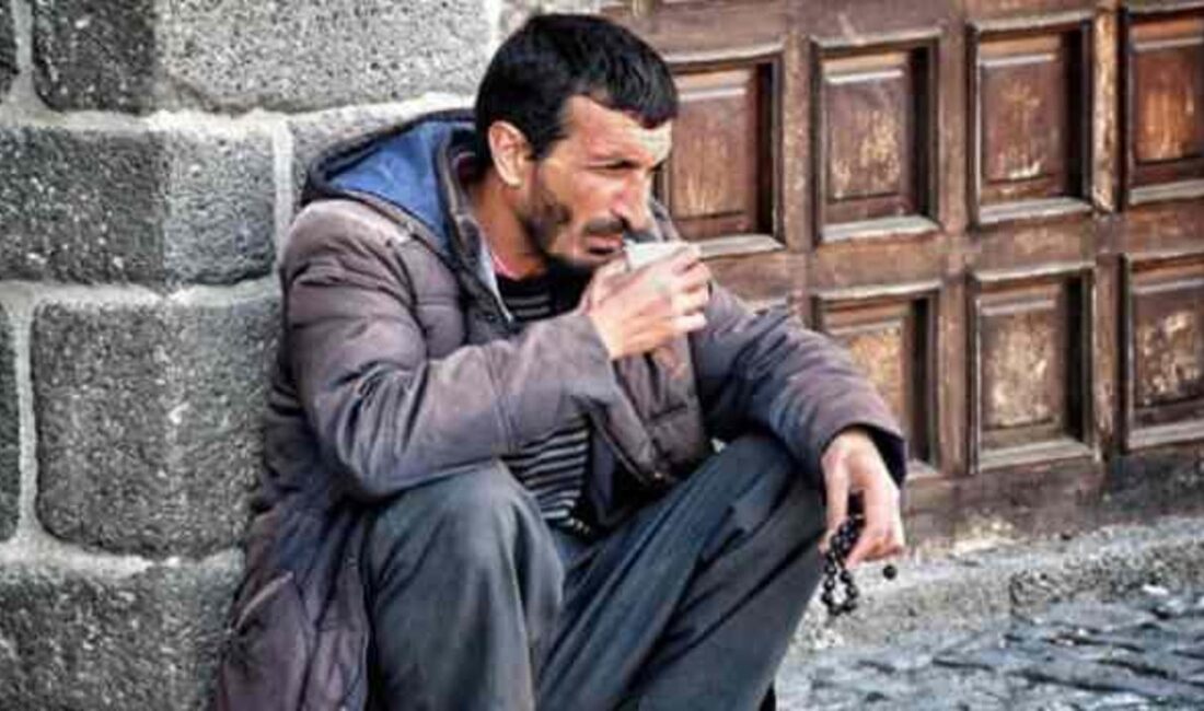 Diyarbakırlı Ramazan Hoca'nın hayatı, azmi ve öğretileriyle büyüleyici bir filme