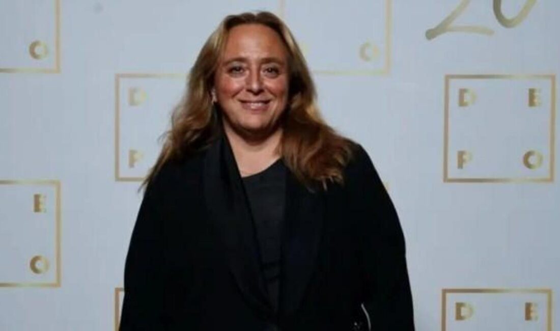 Dizi ve sinema sektöründe tekeleşme ve şantaj iddialarının derinlemesine incelendiği