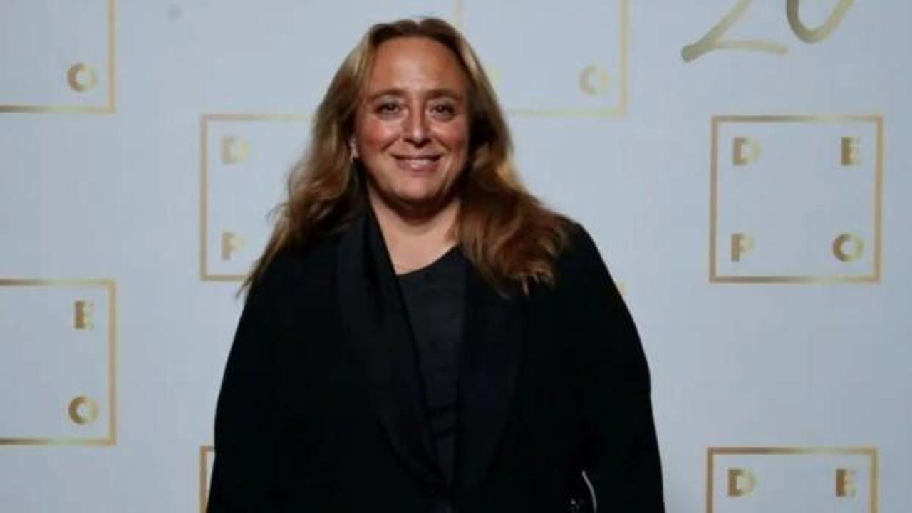 Dizi ve sinema sektöründe tekeleşme ve şantaj iddialarının derinlemesine incelendiği