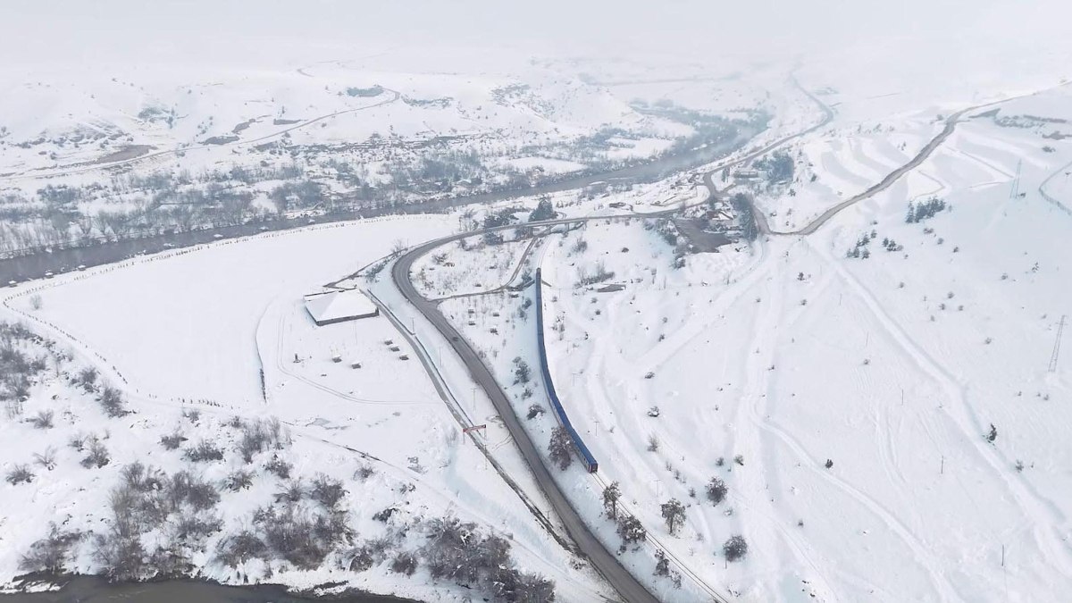 Türkiye Cumhuriyeti Devlet Demiryolları'nın Ankara-Kars ortasındaki güzergahta sefer yapan Turistik