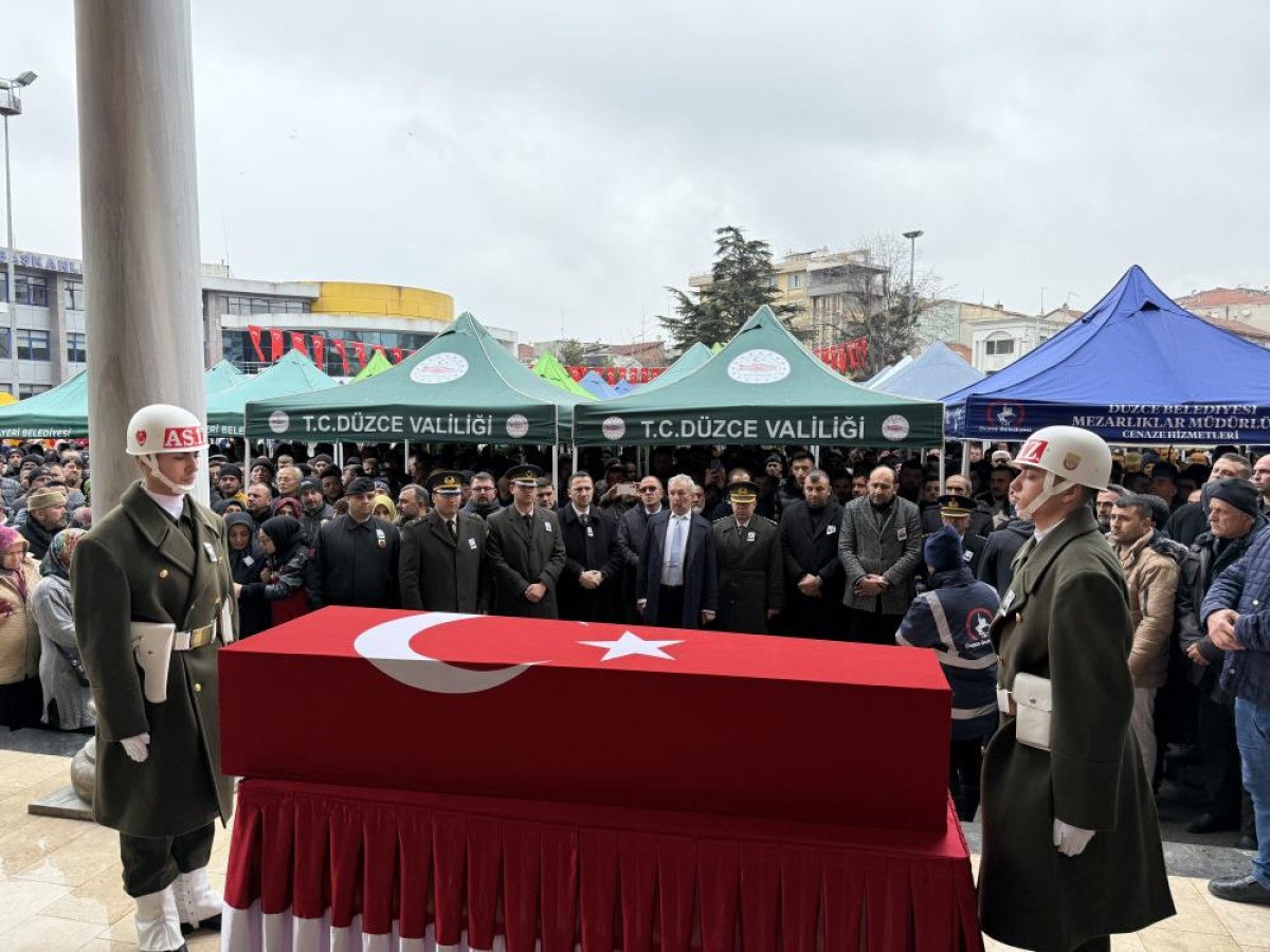 Düzce Şehidi Uzman Çavuş Mustafa Bazna'nın Cenaze Töreni