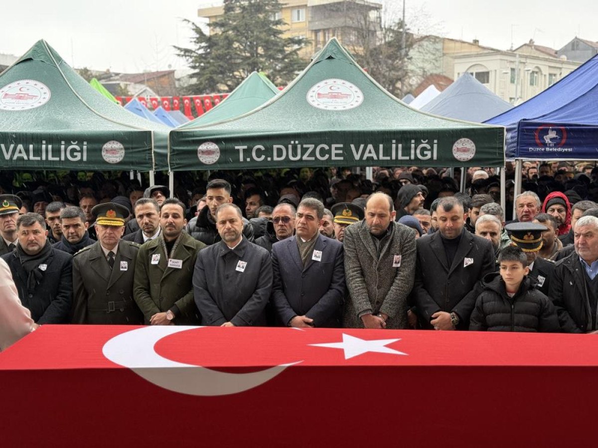Düzce Şehidi Uzman Çavuş Mustafa Bazna'nın Cenaze Töreni