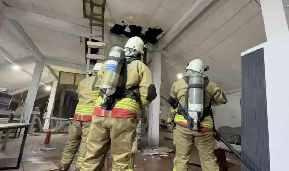 Düzce'nin Yahyalar Mahallesi'nde bir ahşap atölyesinde sobadan çıkan yangın, itfaiye