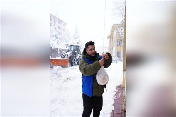 Düzce Belediyesi, her gün düzenli olarak ihtiyaç sahiplerine yönelik sağladığı