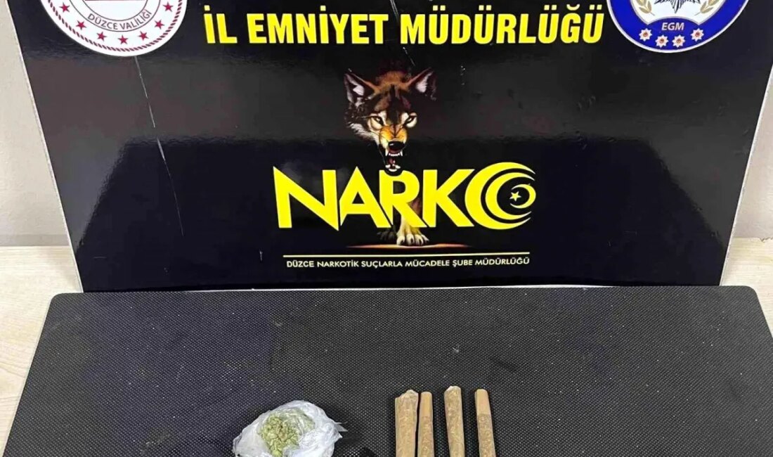 Düzce'de gerçekleştirilen uyuşturucu operasyonunda, 26 yıl hapis cezası ile aranan