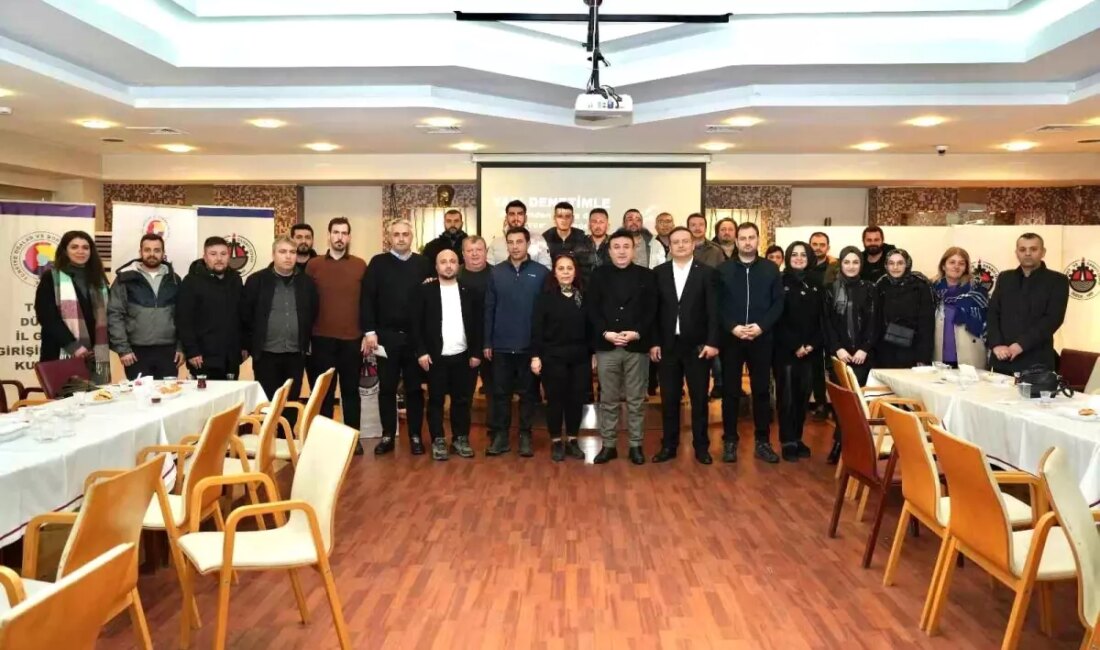 Düzce'de yapı denetimi firmaları, deprem yıl dönümünde önemli bir toplantı