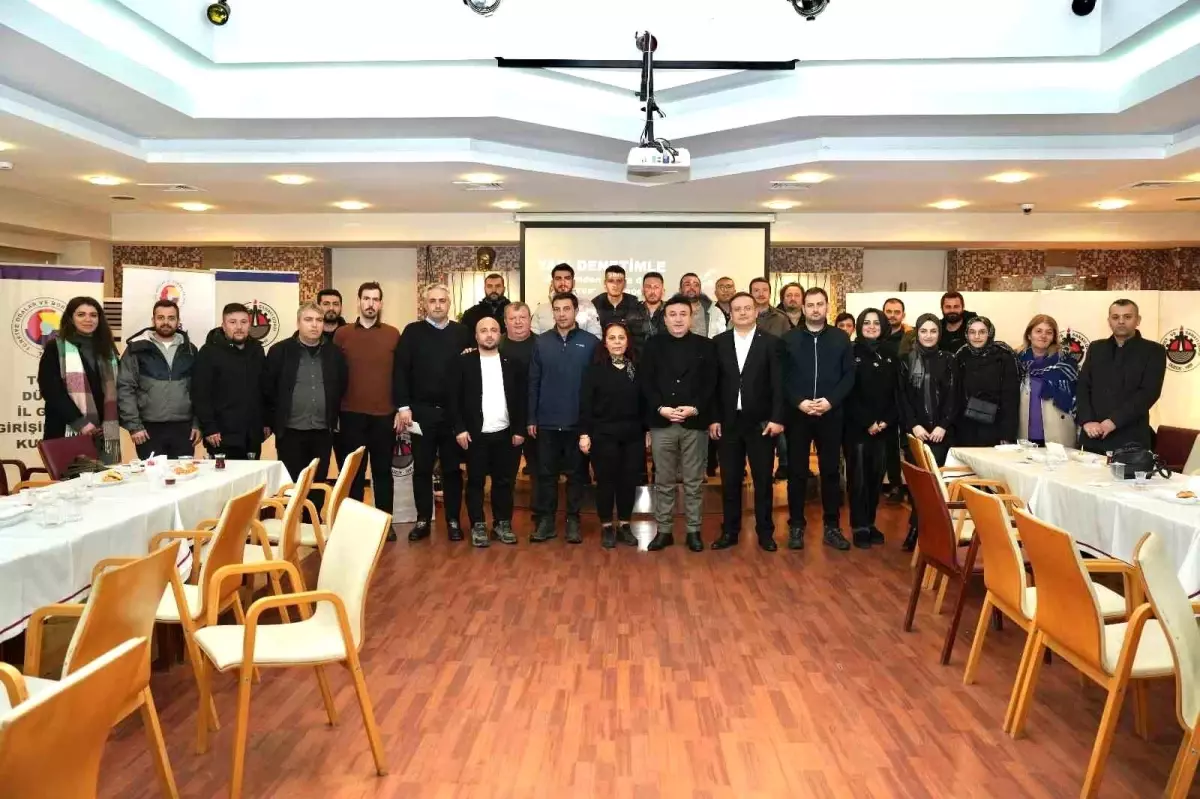 Düzce'de yapı denetimi firmaları, deprem yıl dönümünde önemli bir toplantı
