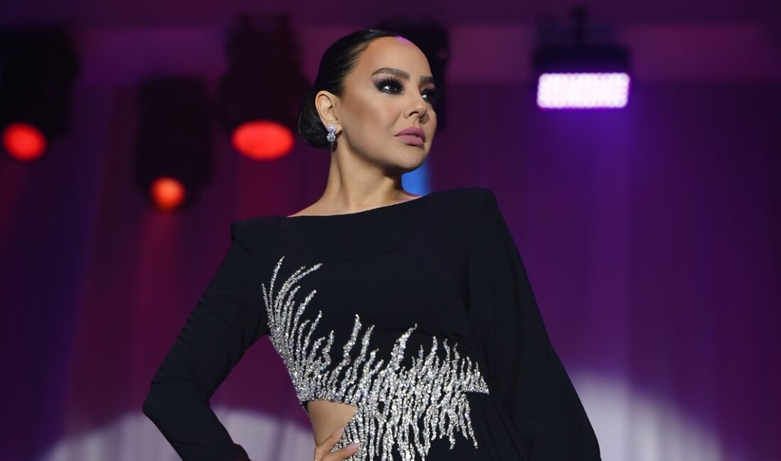 Ebru Gündeş, 14 Şubat Sevgililer Günü'nde özel bir performans sergileyerek