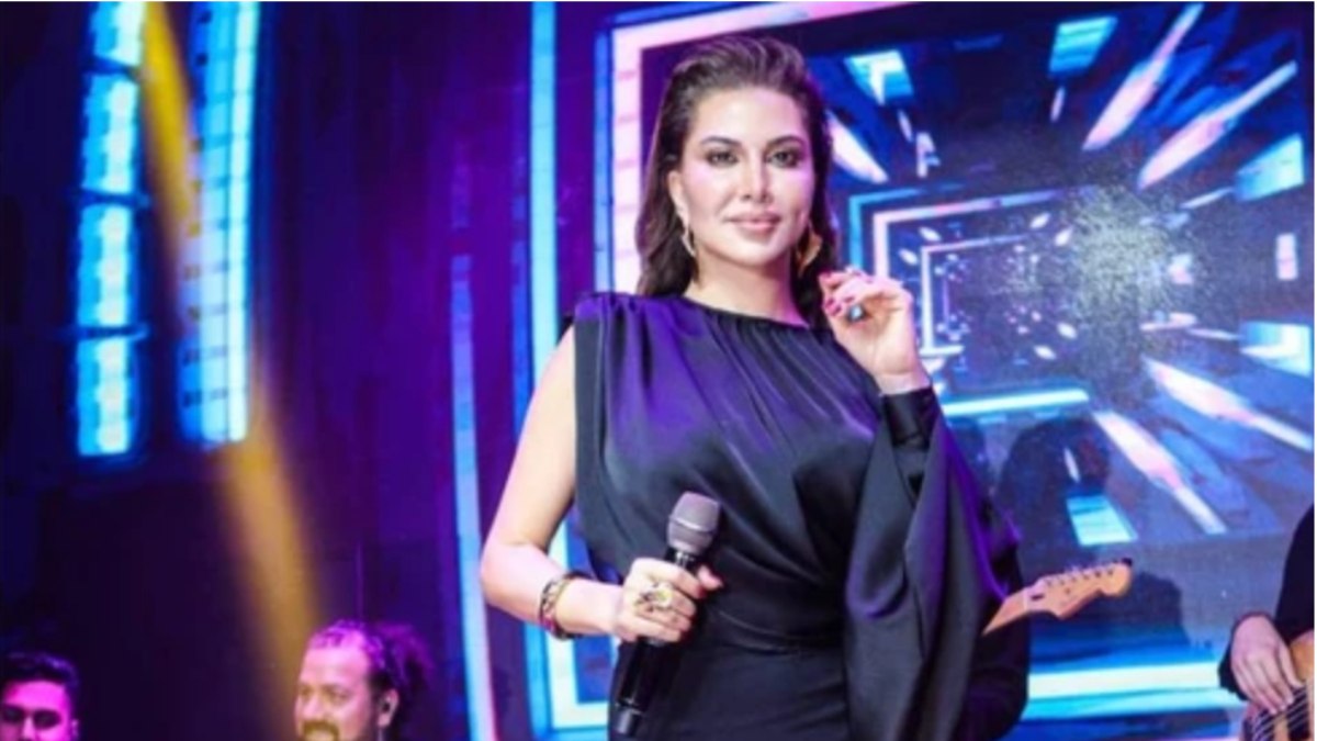 Ebru Yaşar, muhteşem konser performansı ile dinleyicilerine unutulmaz anlar yaşattı.