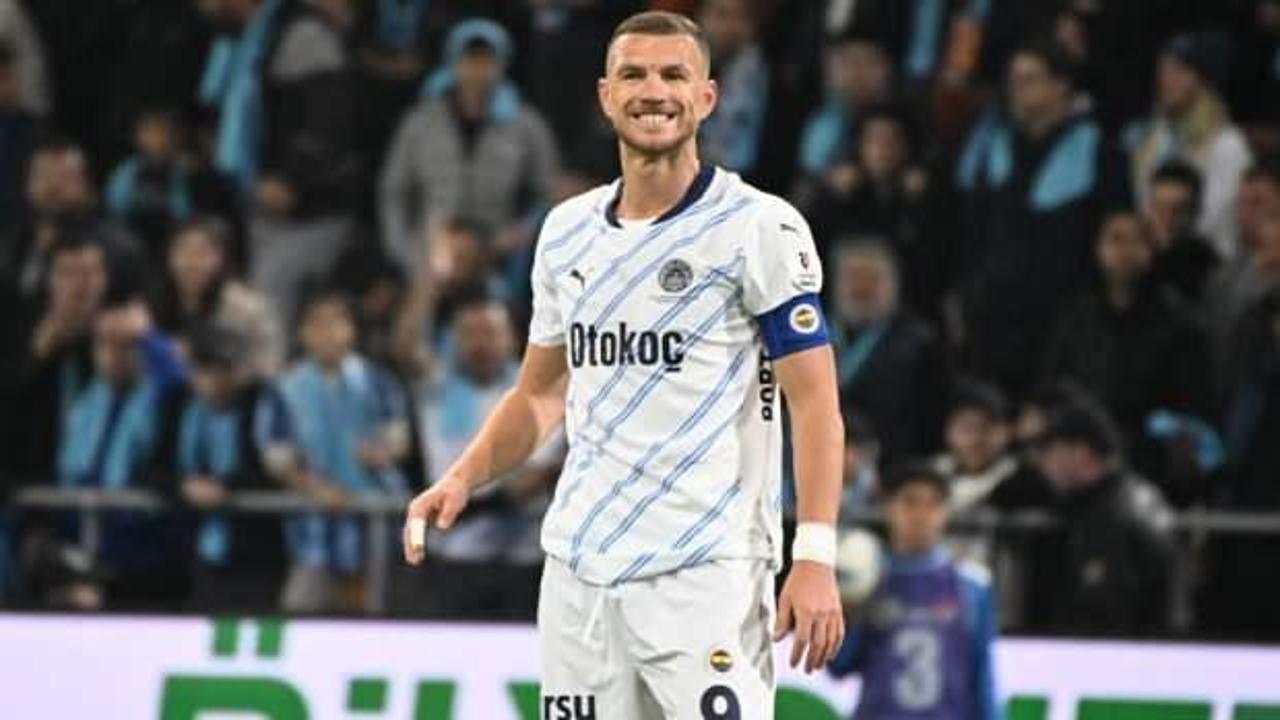Edin Dzeko, Fenerbahçe'nin gol yükünü sırtlayarak takımına büyük katkı sağlıyor.